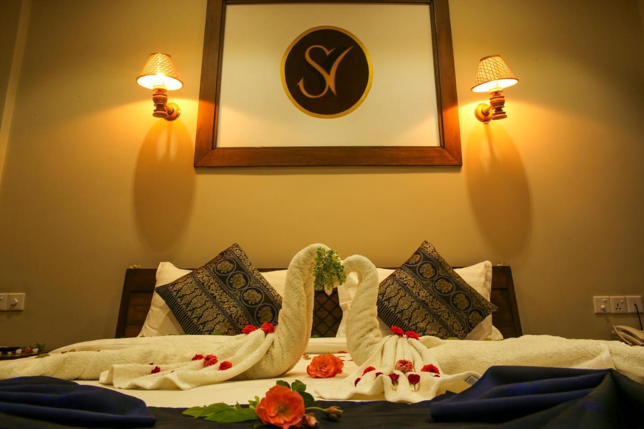 Sky View Hotel Bagan Bagian luar foto