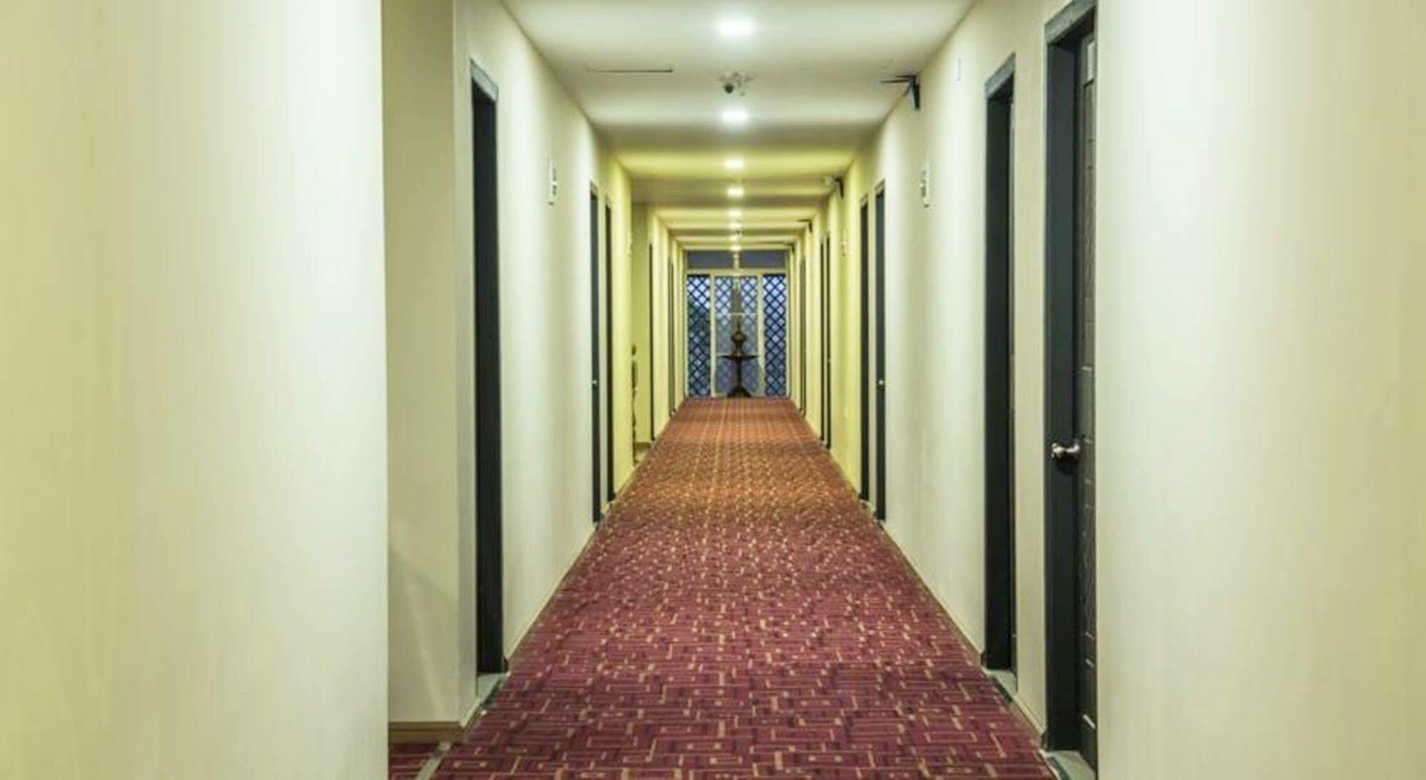 Sky View Hotel Bagan Bagian luar foto